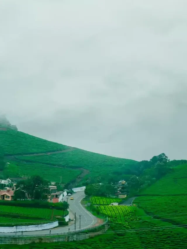 टूरिस्ट प्लेसेस इन ऊटी