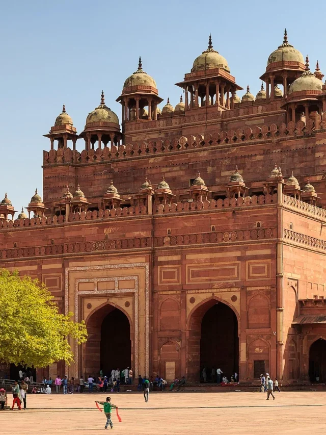 200 किलोमीटर के भीतर मथुरा के पास घूमने की जगहें