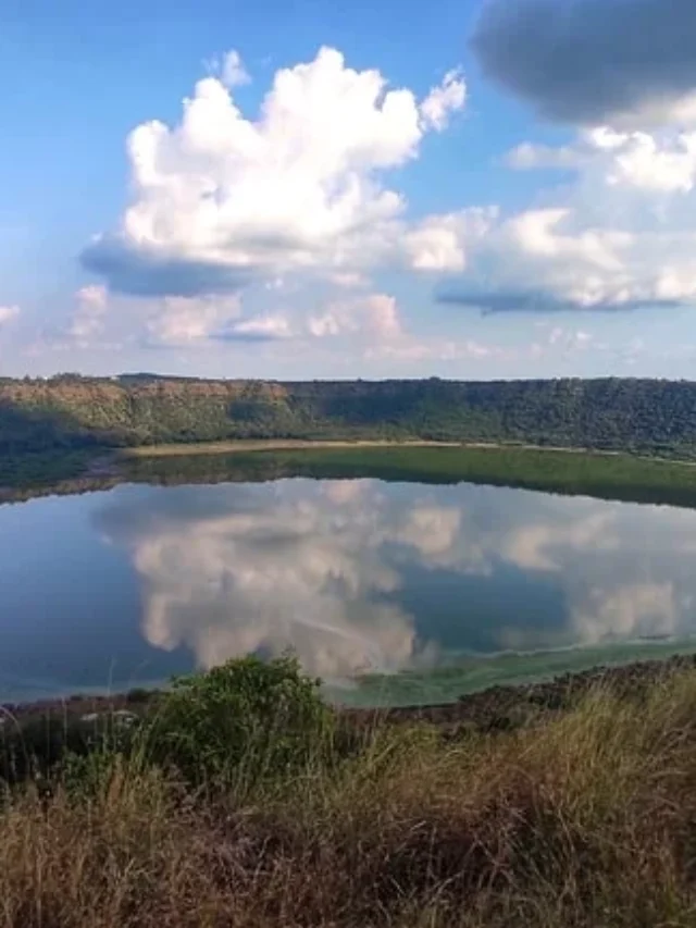 लोनार झील "महाराष्ट्र में एक छिपा हुआ रत्न"