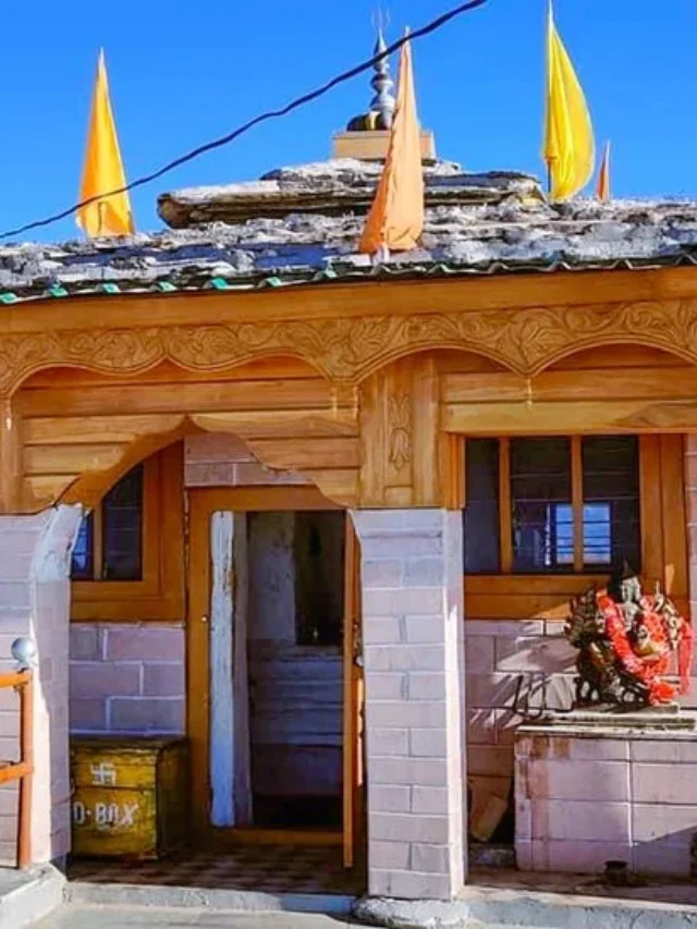 उत्तराखंड के इस छिपे हुए मंदिर के बारे में जरूर जानिए